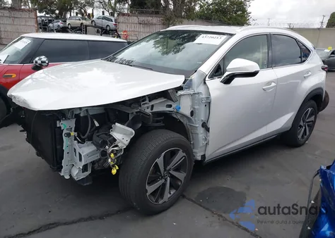 2021 Lexus Nx 300 z USA, uszkodzony, nr VIN JTJGARBZ1M5031260